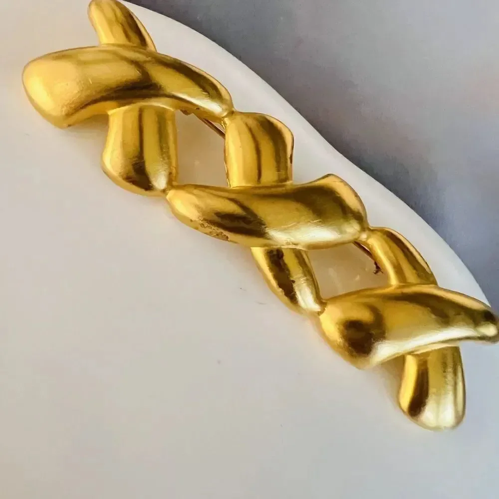 Vintage ANNE KLEIN Brooch Matte Satin Brushed Gold Tone XXX Bar MCM 4” 4549
